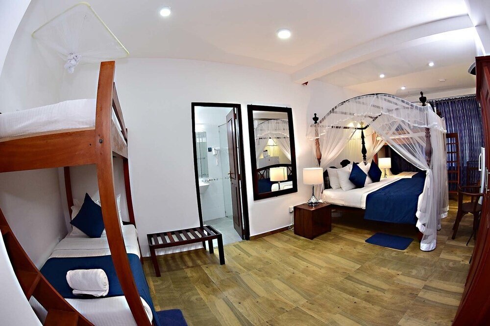 Colombo Villa at Cambridge Place Room Type - Kumbuk Premier Room