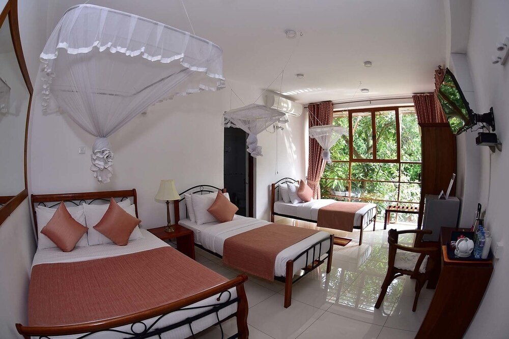 Colombo Villa at Cambridge Place Room Type - Family Room, Multiple Beds, Private Bathroom Colombo Villa at Cambridge Place Room Type - Family Room, Multiple Beds, Private Bathroom