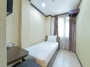 OYO 91009 One Enigma Hotel