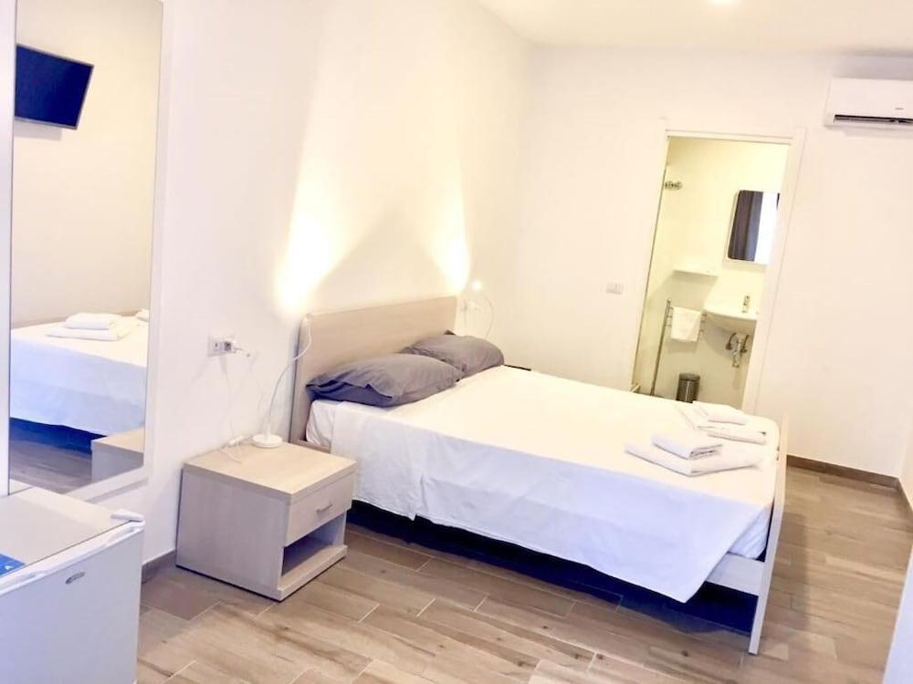 Hotel Academy Room Type - Double Room, Garden View Hotel Academy Room Type - Double Room, Garden View