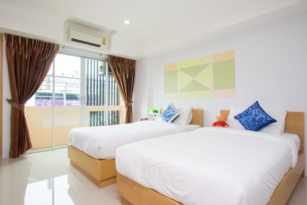JR Mansion Room Type - Deluxe Twin Room