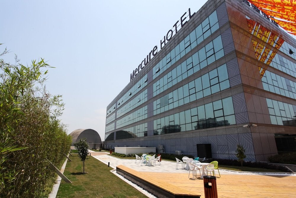 Mercure Shanghai Hongqiao South - Tap to explore photos