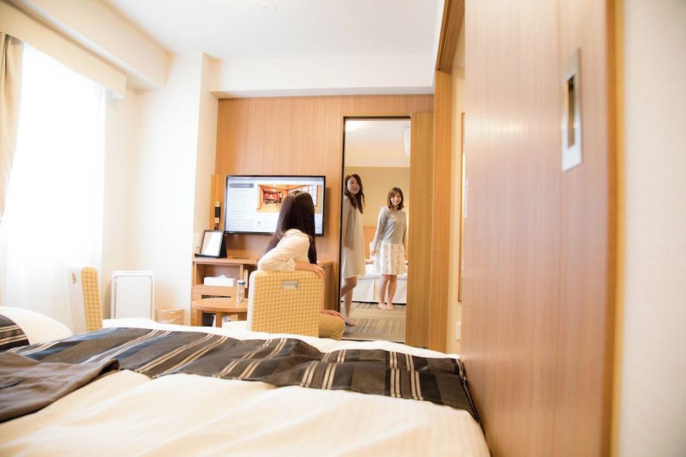 Hiyori Hotel Maihama Room Type - Connecting Room (2 Twin Rooms) 5~8 Guests