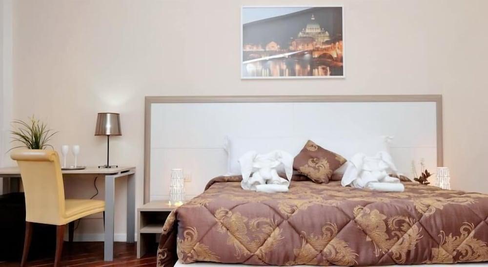Relais Incantesimo Vaticano - Tap to explore photos