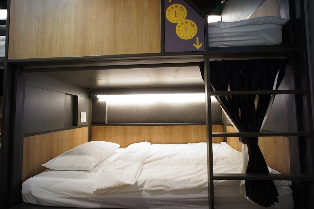 BRB Hostel Bangkok Silom Room Type - 6 Beds Mixed Dormitory