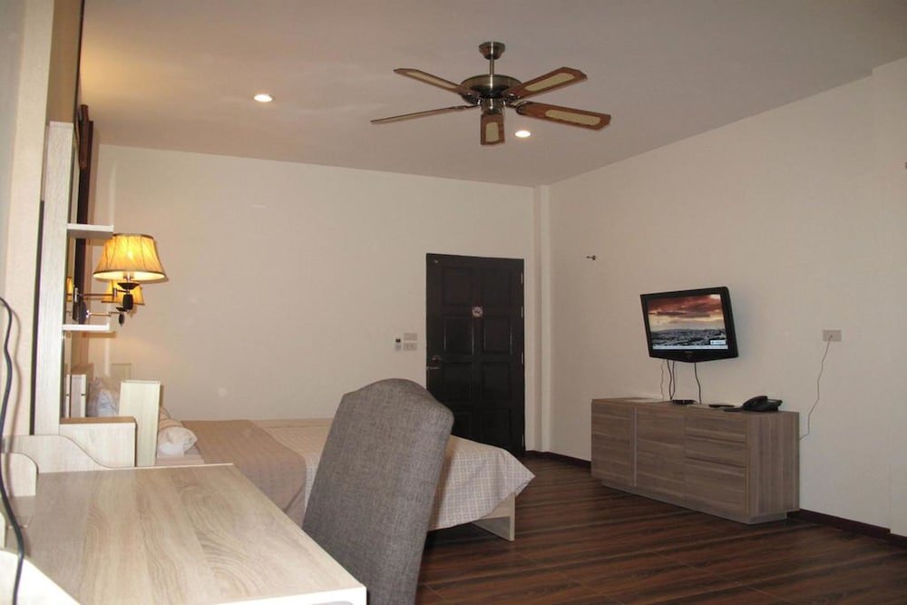 QG Resort Room Type - Deluxe Double Room