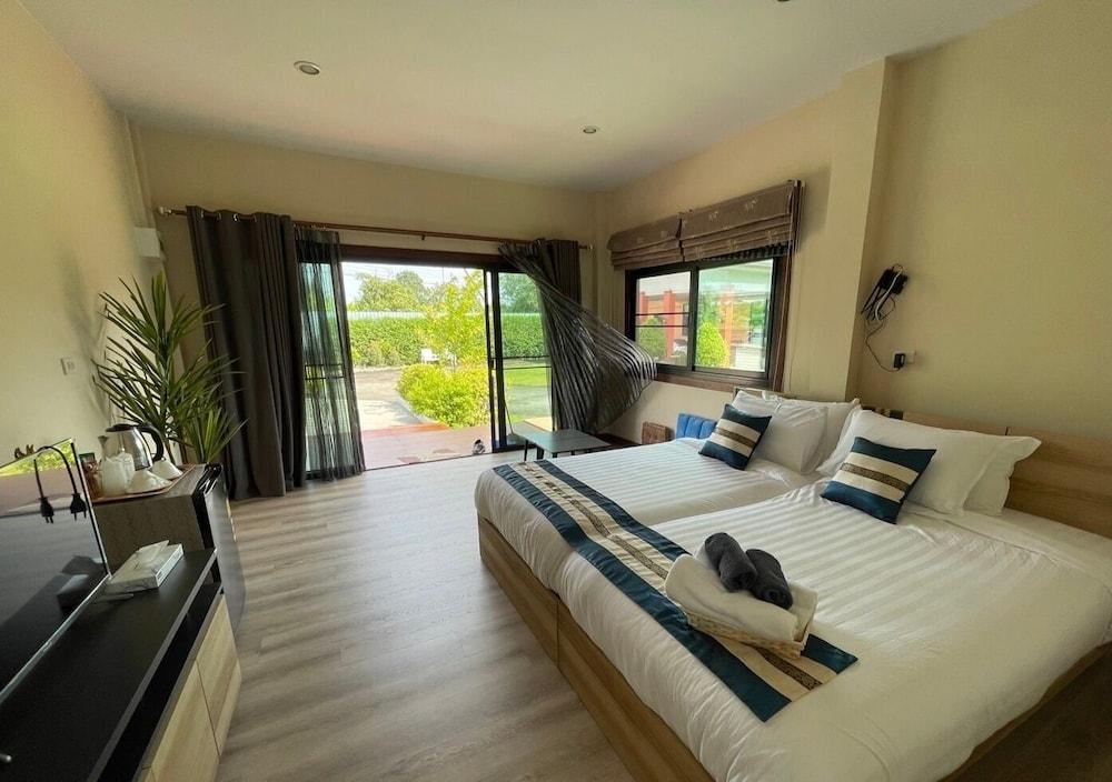 QG Resort Room Type - Deluxe Twin Room