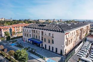 Hampton by Hilton Istanbul Zeytinburnu - Tap to explore photos