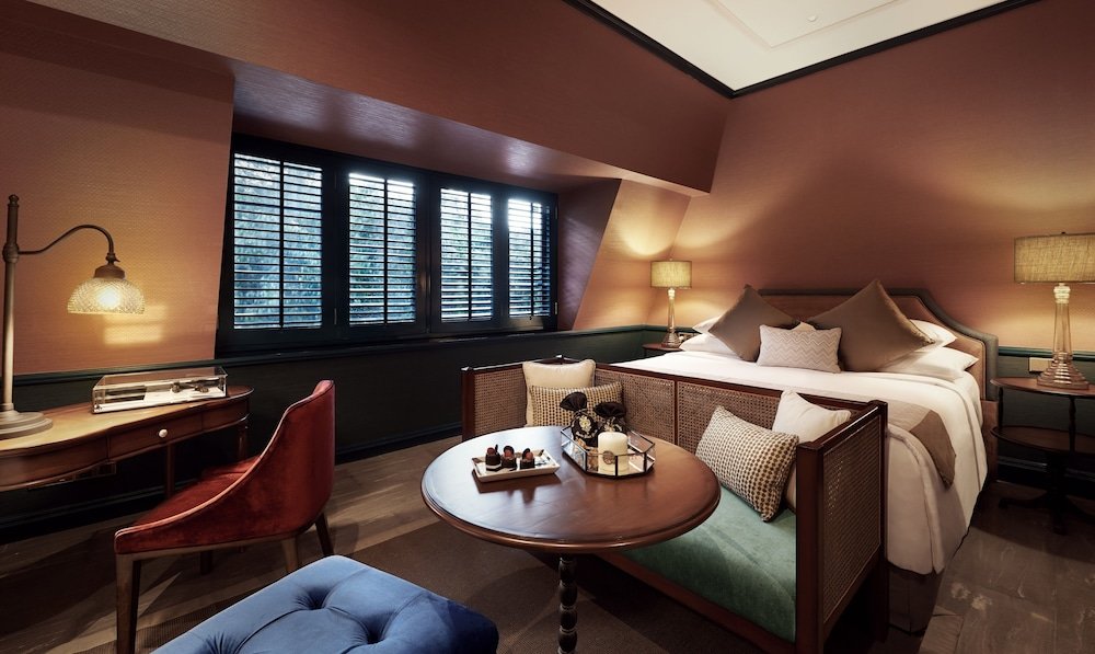 The Gunawarman Room Type - Mansard