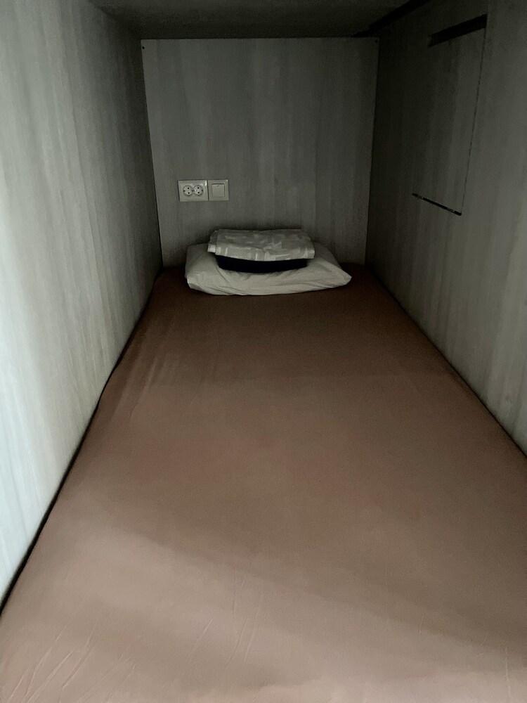Capsule Hotel 47 Nebo - Tap to explore photos
