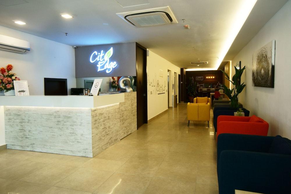 City Edge Hotel