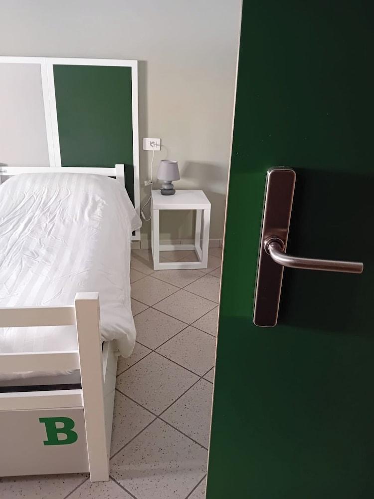 Roma Scout Center - Hostel Room Type - Twin Room, Men only, Private Bathroom