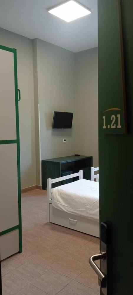 Roma Scout Center - Hostel Room Type - Shared Dormitory, Mixed Dorm, Private Bathroom