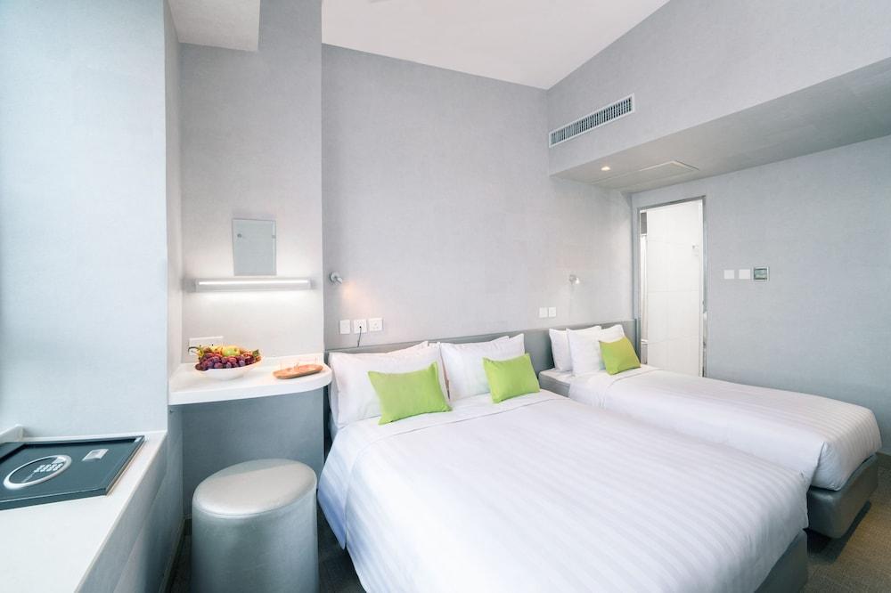 Hotel Ease Mong Kok - Tap to explore photos