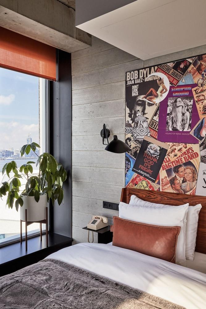 Sir Adam Hotel, part of Sircle Collection Room Type - Suite (Sir)