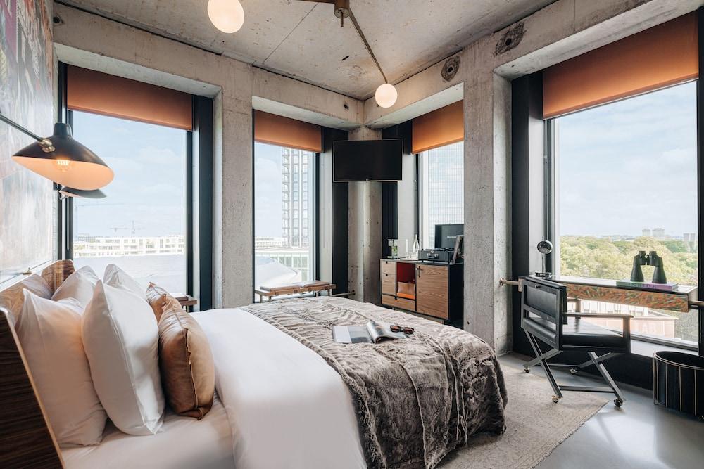 Sir Adam Hotel, part of Sircle Collection Room Type - Room, Corner (Sir Corner)