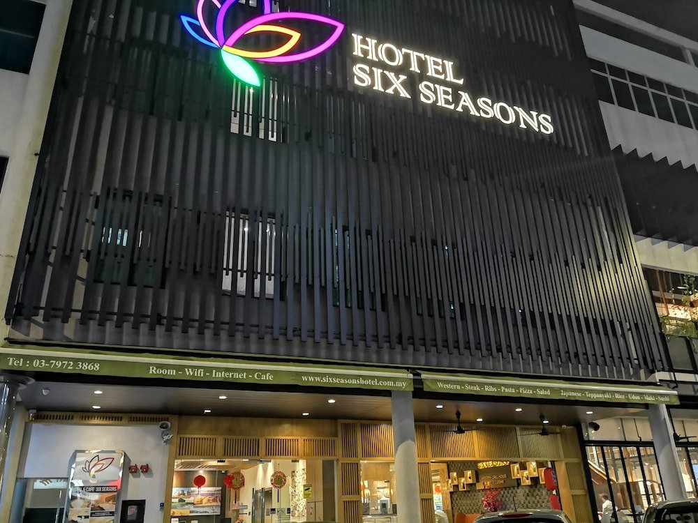 Hotel Six Seasons - Tap to explore photos