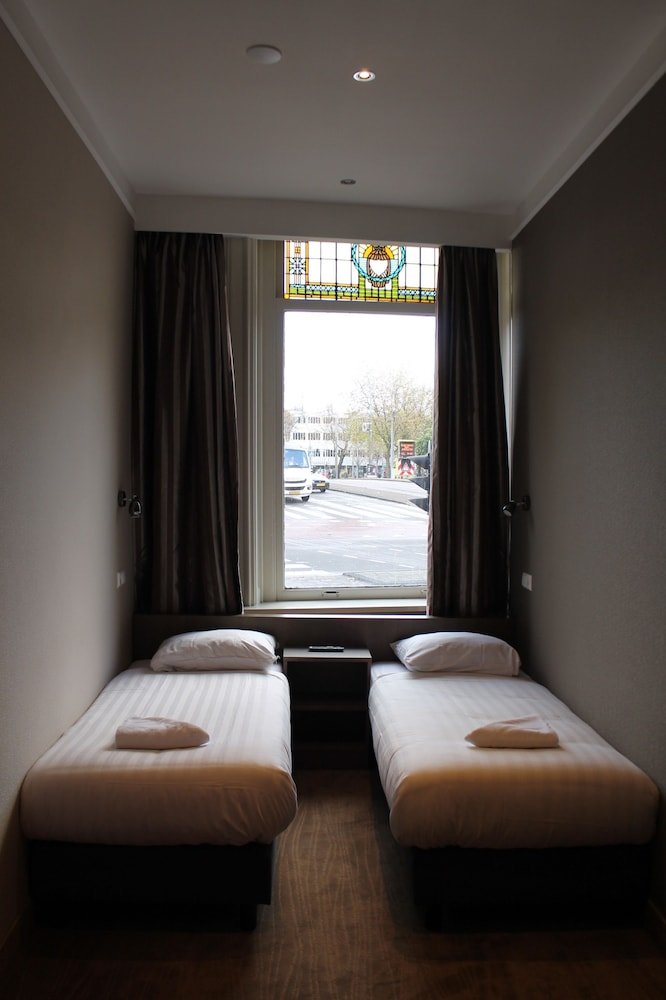 Hotel Blossoms Room Type - Standard Twin Room, 2 Twin Beds