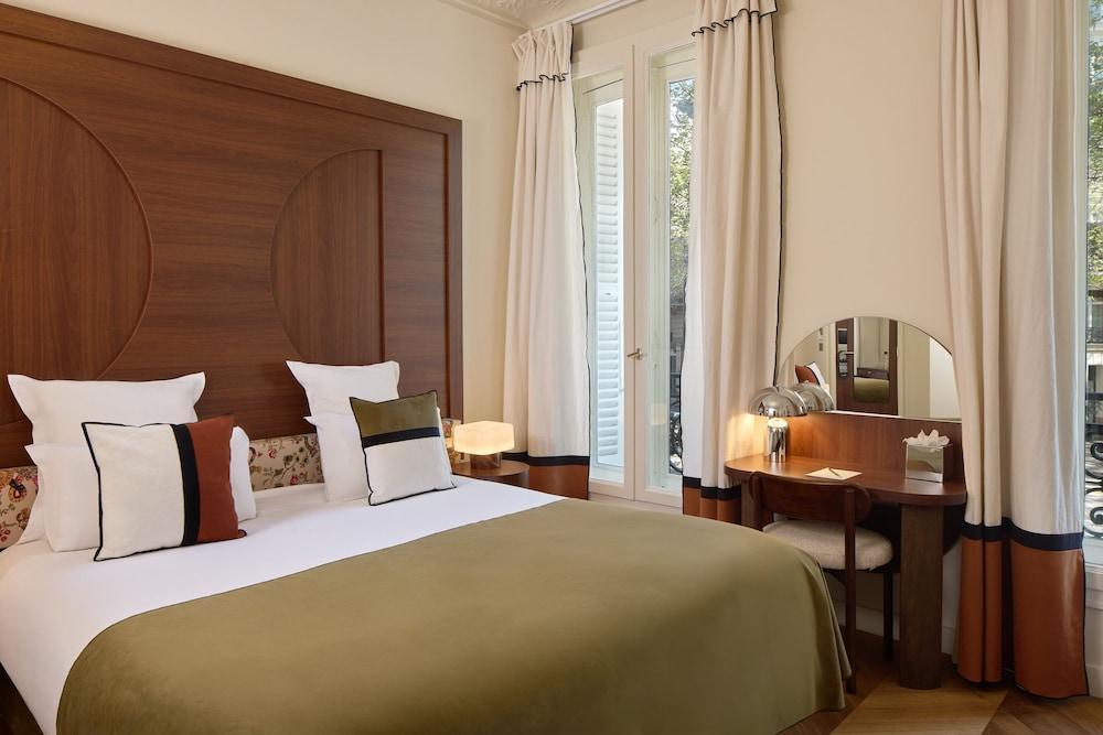 Hôtel D'Argenson Room Type - Superior Room with Queen Bed or Twin Beds