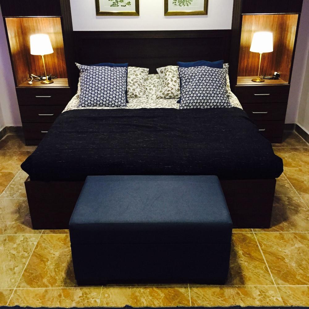 The Royal Luxury Apartments & studios Room Type - Family Apartment, 1 Bedroom