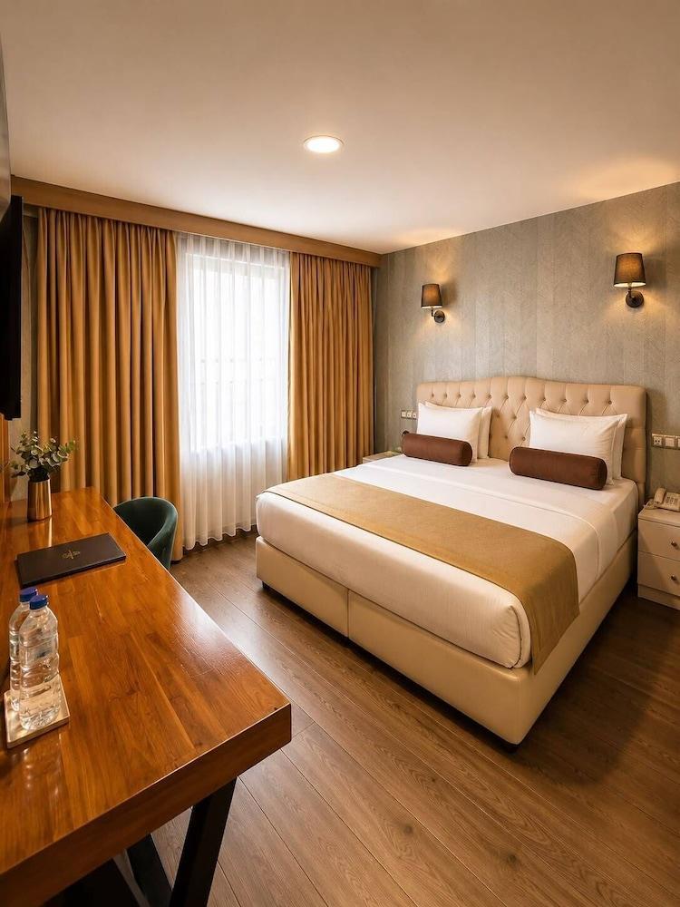 Kuzen Otel - Adults Only Room Type - Comfort Double Room, 1 Bedroom, Private Bathroom