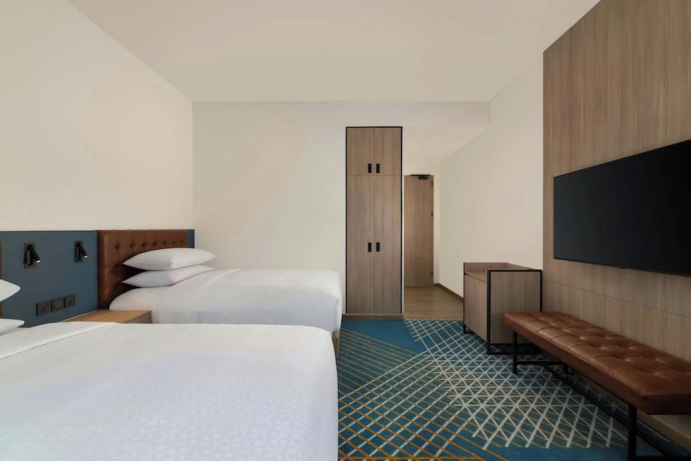 Four Points by Sheraton Jakarta Thamrin - Tap to explore photos