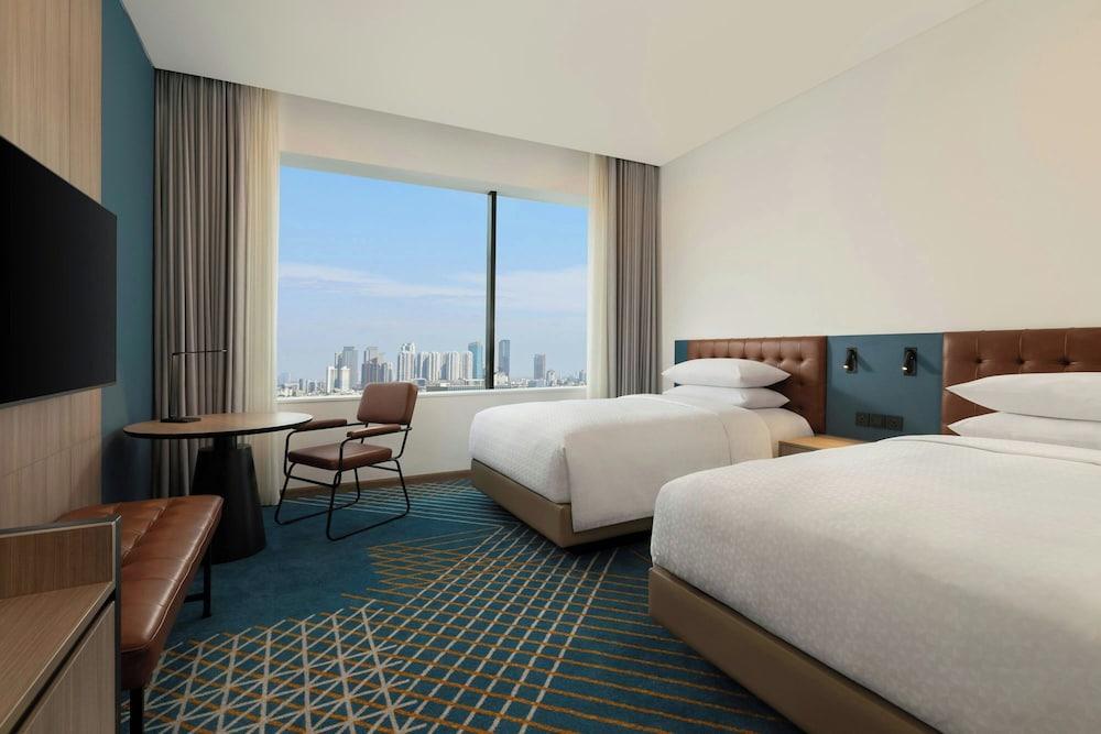 Four Points by Sheraton Jakarta Thamrin - Tap to explore photos