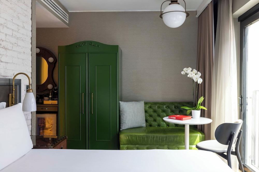 Virgin Hotels London-Shoreditch Room Type - Room, 1 King Bed, Accessible (Chamber King)