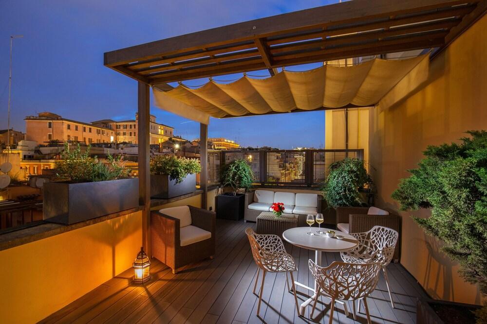 Monti Palace Hotel Room Type - Studio Suite, Terrace