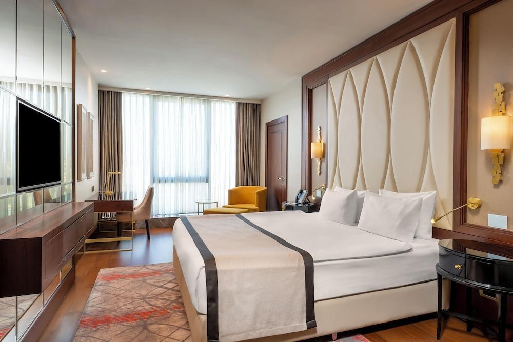 Elite World Grand Istanbul Basın Ekspres Room Type - Premium Room With Queen Size Bed