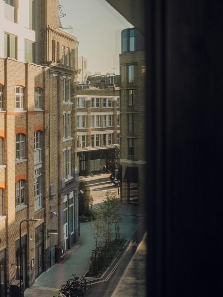Aethos Hotel London Shoreditch - Tap to explore photos