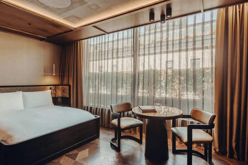 Aethos Hotel London Shoreditch Room Type - Aethos Skyline Room