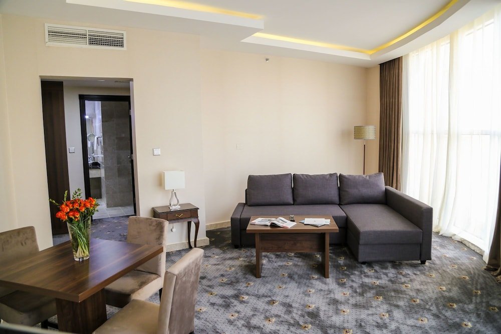 The Town Hotel Doha Room Type - Executive Suite