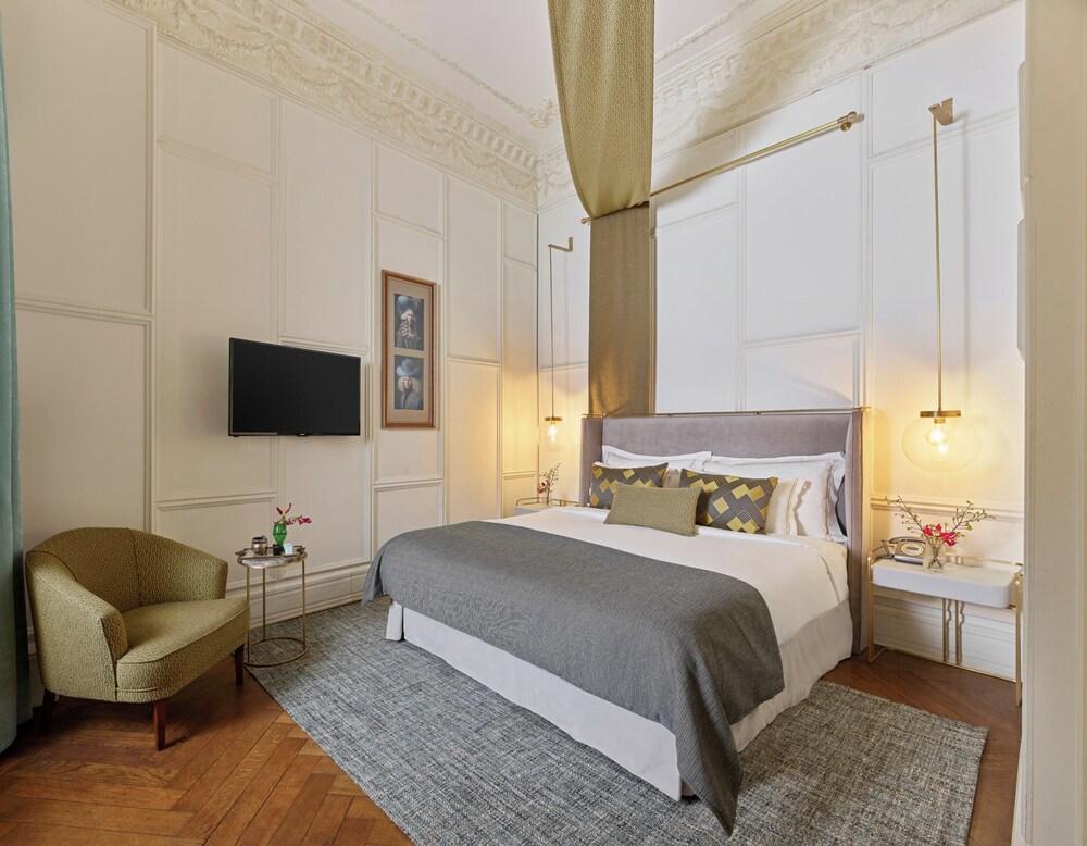 Mr CAS Hotels - Special Class Room Type - Deluxe Double Room, Courtyard View Mr CAS Hotels - Special Class Room Type - Deluxe Double Room, Courtyard View