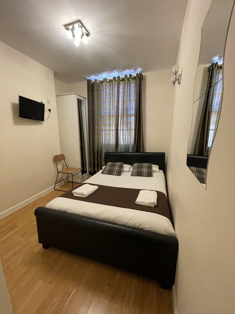 King's Cross Hotel Room Type - Double Room