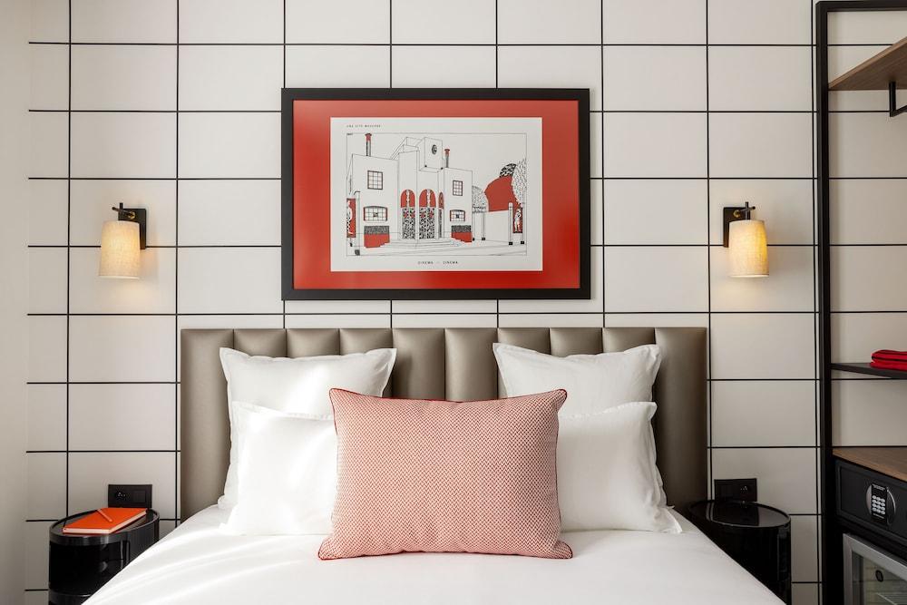 Hotel Moderniste Room Type - Chambre Medium