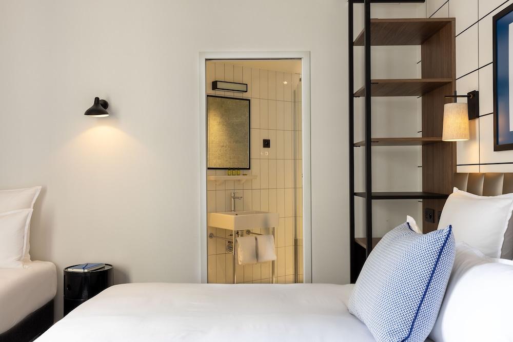 Hotel Moderniste Room Type - Chambre triple Hotel Moderniste Room Type - Chambre triple