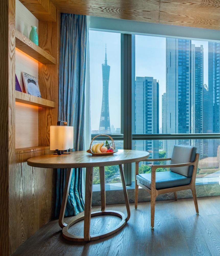 Conrad Guangzhou Room Type - Twin Deluxe Room Canton Tower River View