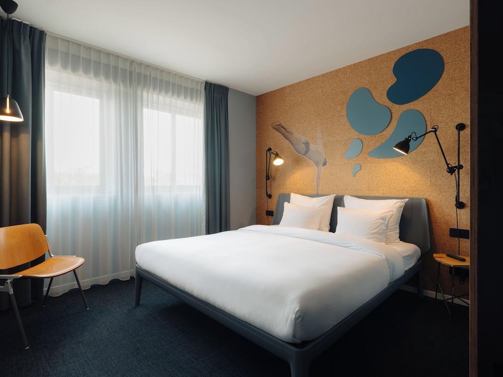 Conscious Hotel The Tire Station Room Type - Double Room