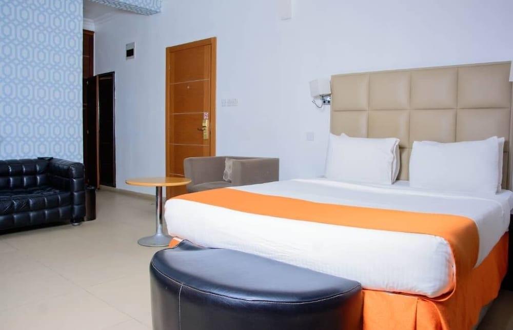 Morning Side Suites Room Type - Superior Room