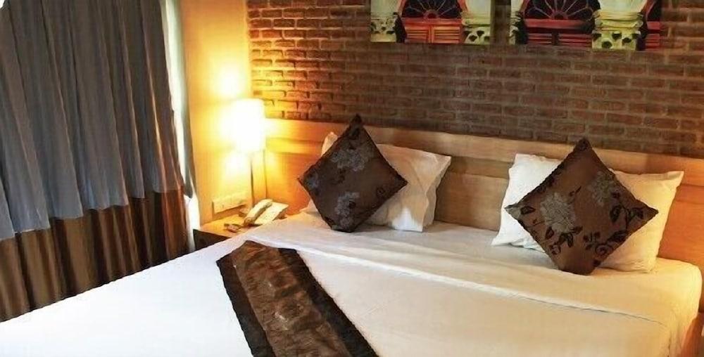 Chinotel Room Type - Standard Double Room