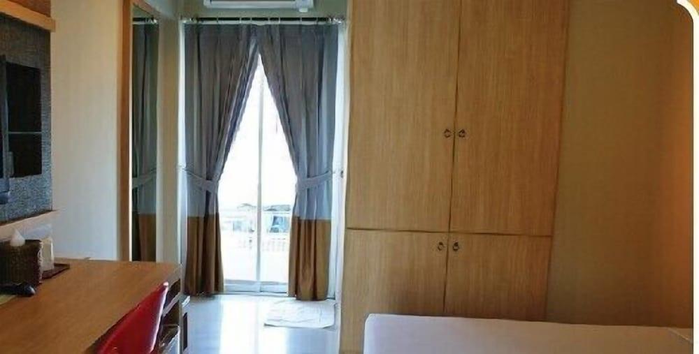 Chinotel Room Type - Junior Deluxe Double Room