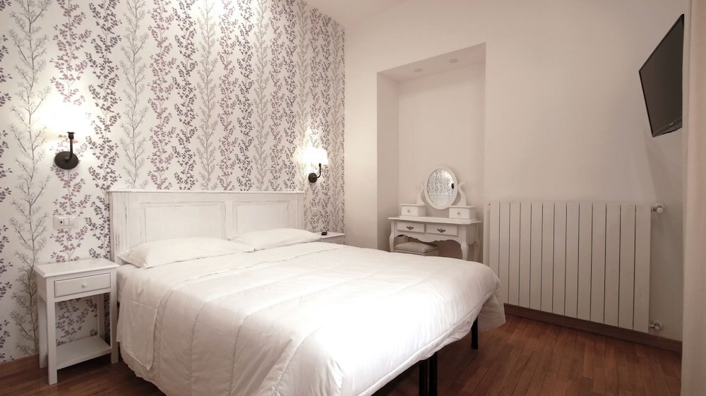 Domus Iuliae Room Type - Standard Double or Twin Room Domus Iuliae Room Type - Standard Double or Twin Room