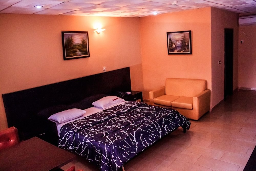 Lamia Inn Room Type - Deluxe Room, 1 Queen Bed