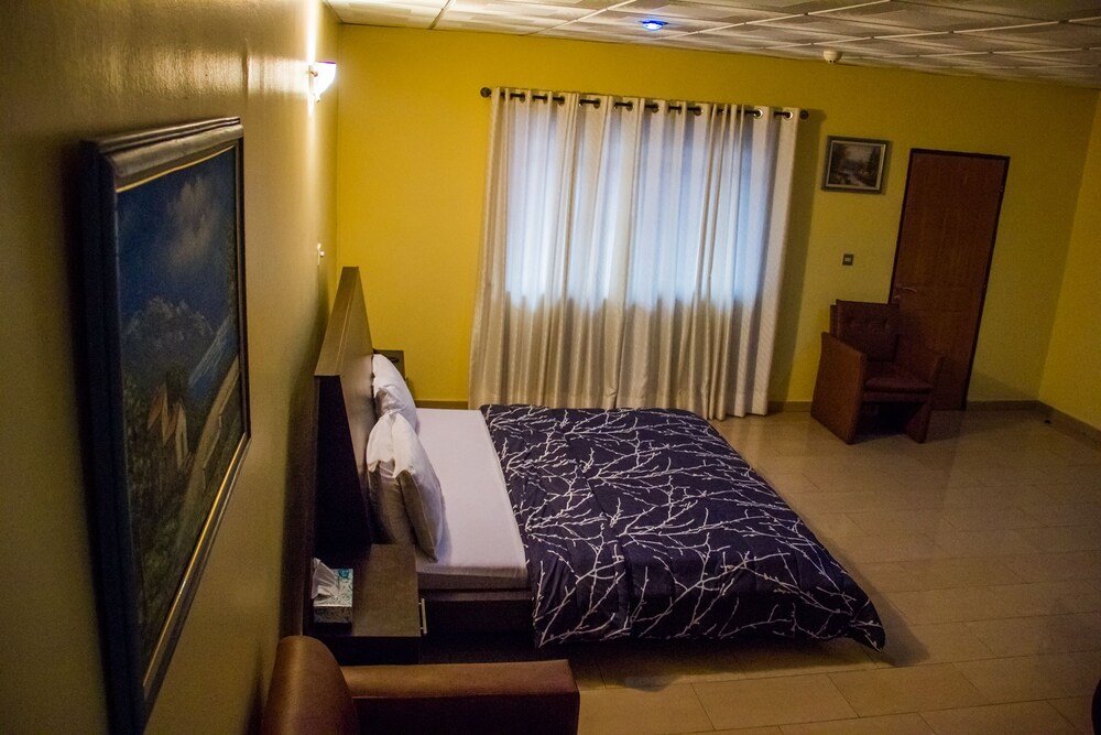Lamia Inn Room Type - Royal Suite