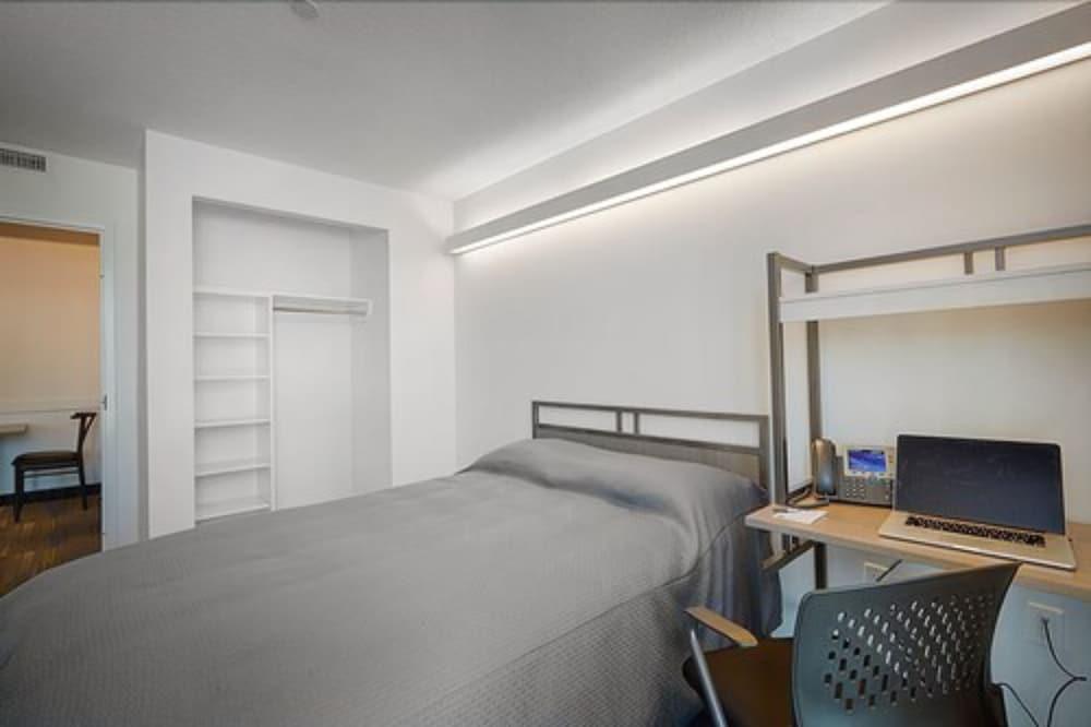 Residence & Conference Centre Toronto Downtown George Brown Polytechnic Campus Accommodation Room Type - Suite, 2 Bedrooms, Non Smoking