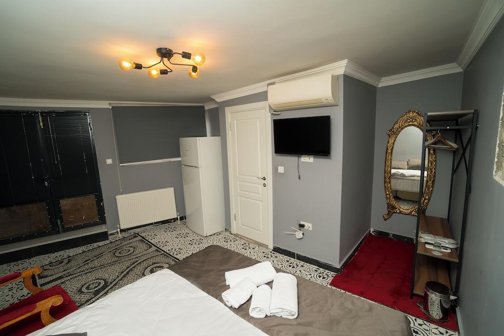 HHK Hotel Room Type - Basement Floor Apartment - Annex Building