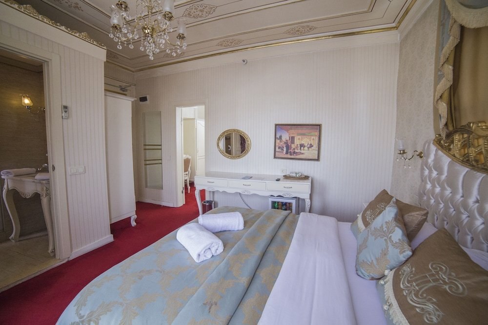 HHK Hotel Room Type - Family Room