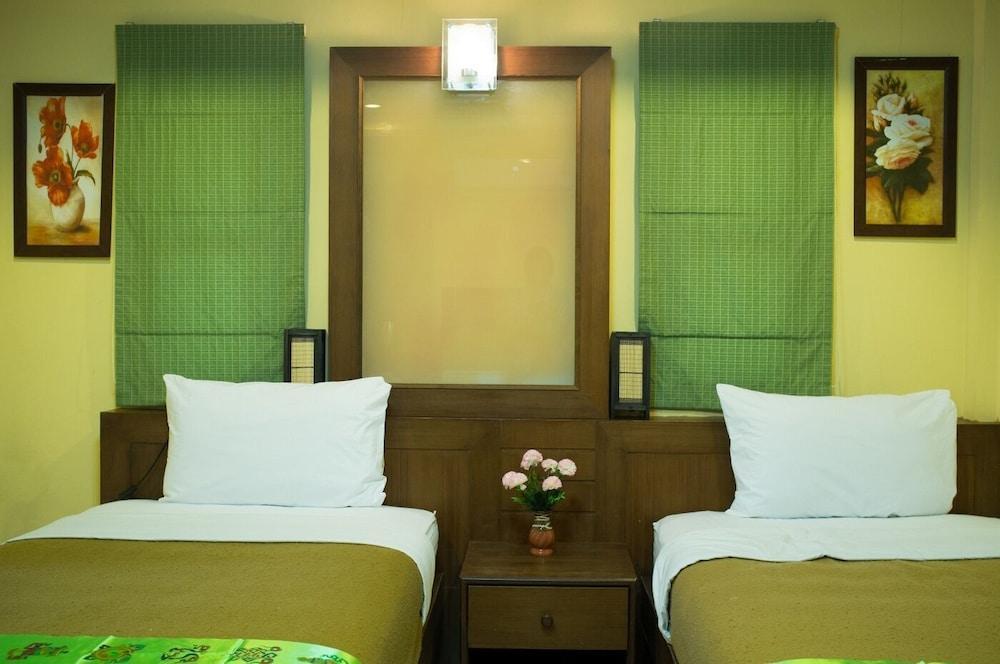 Everest Resort Room Type - Standard Double Room