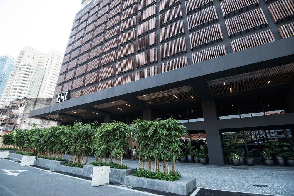 KL Sentral Bangsar Suites (EST) by Luxury Suites Asia - Tap to explore photos